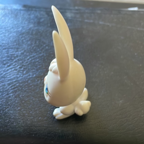 LPS Littlest Pet Shop Hasbro Figure Bunny Rabbit 2004 White - Picture 4 of 5